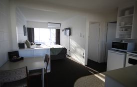 One Bedroom Apartment